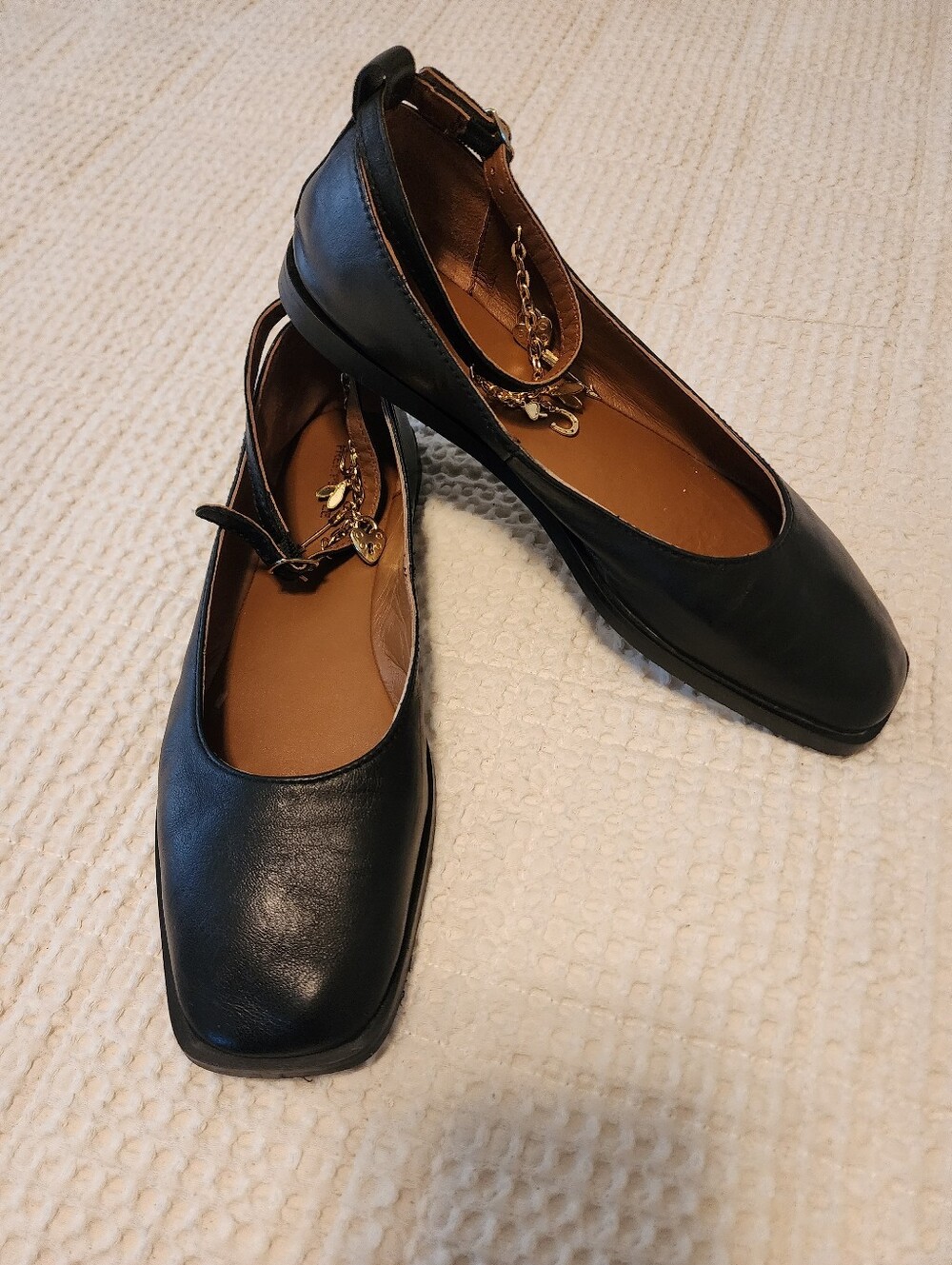 Free People Black Leather Ballet Flats With Gold Ankle Charms & Strap 9M Boho